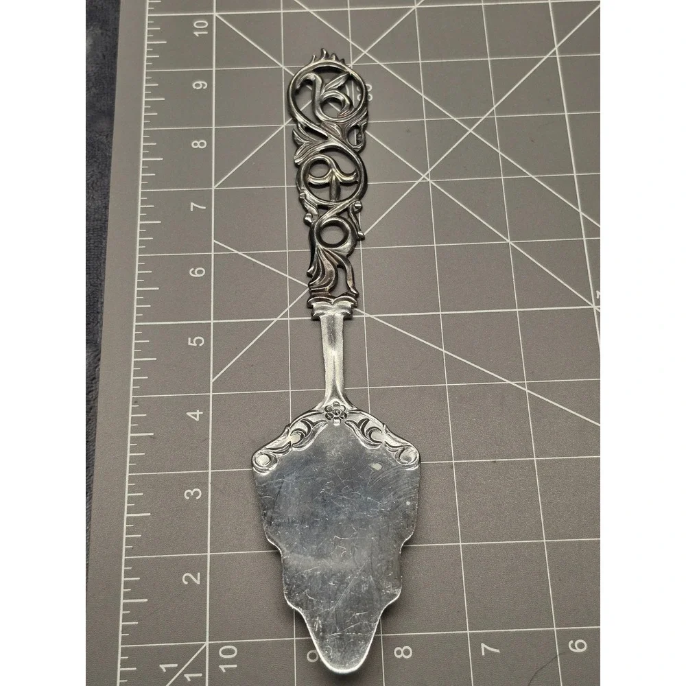 Vintage Silver Tone Cake Pie Server Ornate Openwork Scroll Floral Handle 9.5in
